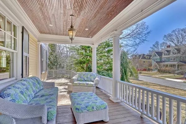 Winchester, MA 01890,10 Sheffield Road