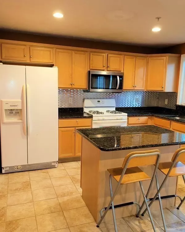 Westford, MA 01886,100 Nutting Road #B6