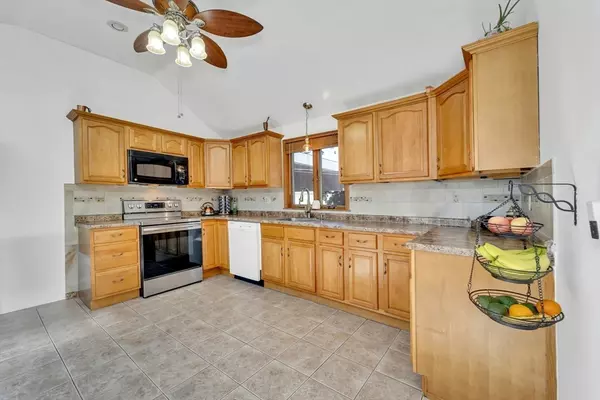 Revere, MA 02151,54 Tuckerman St