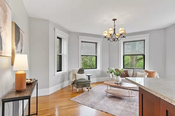 Boston, MA 02215,51 Park Drive #22
