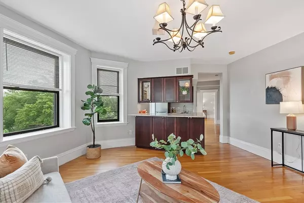 Boston, MA 02215,51 Park Drive #22