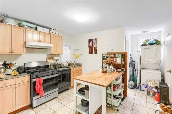 289 Elm St #2, Cambridge, MA 02139
