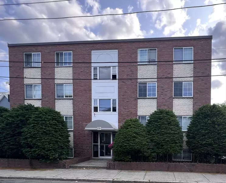 12 Woodland St #12, Everett, MA 02149