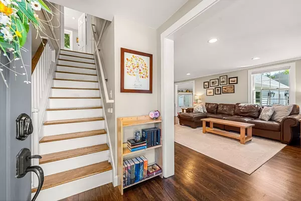 Wenham, MA 01984,11 Bruce Ln