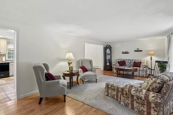 Southborough, MA 01772,42 Bigelow Road