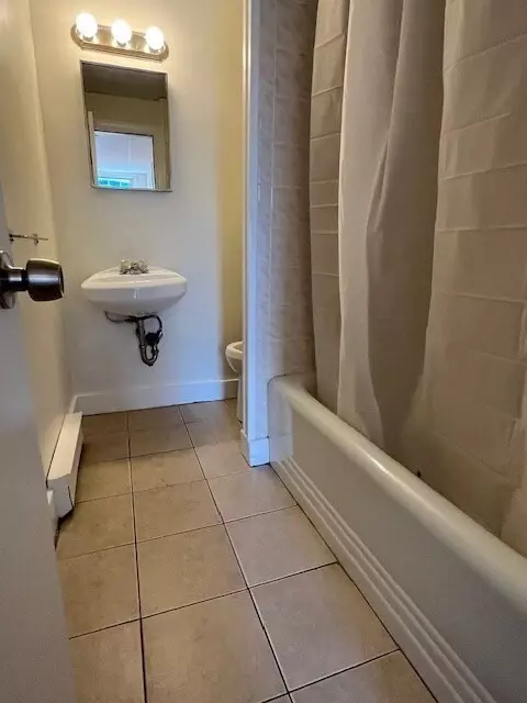 Boston, MA 02215,505 Beacon #14