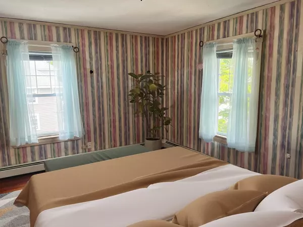 Methuen, MA 01844,21 Sunset Ave.