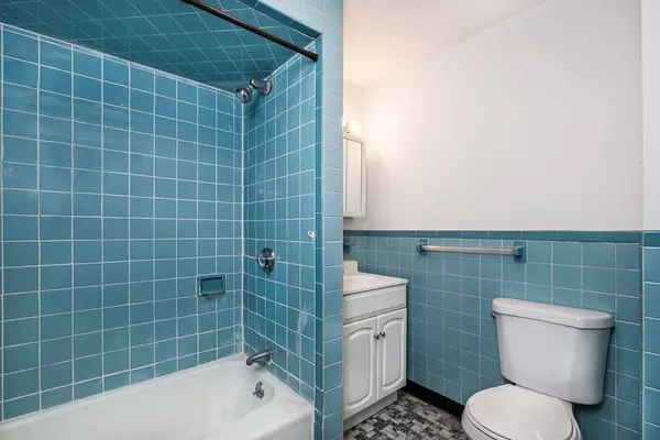 Malden, MA 02148,91 Pine Street #1