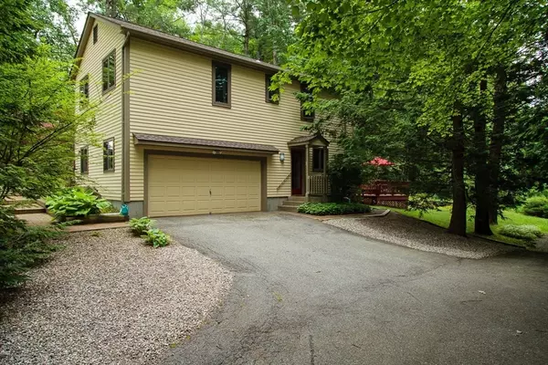 Amherst, MA 01002,305 Strong St