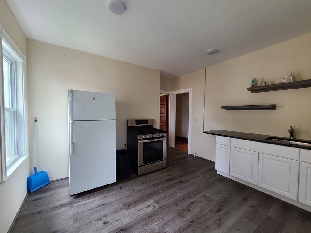Somerville, MA 02144,31 Spencer Ave #2