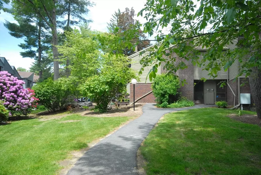 238 Brown Bear Crossing #238, Acton, MA 01720