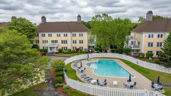 1 Riverview Blvd #2-213, Methuen, MA 01844