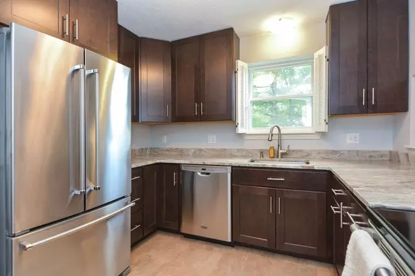 Newton, MA 02462,416 Grove #A3