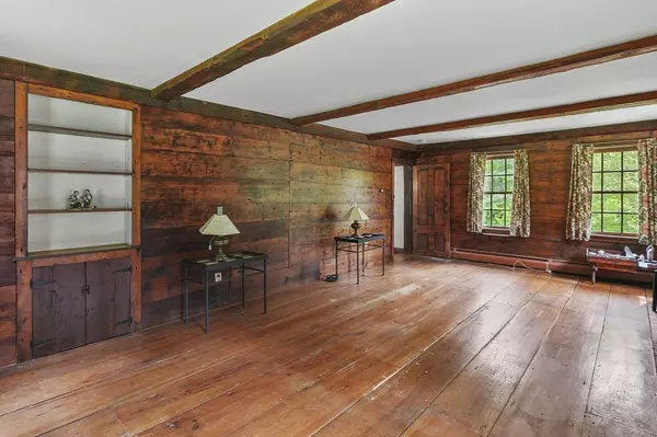 Boylston, MA 01505,30 School Street