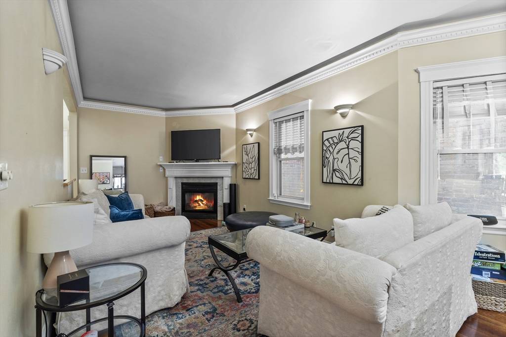 Boston, MA 02127,733 E 3rd St