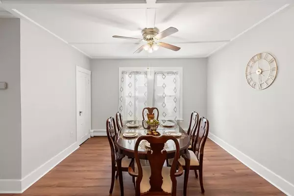 Melrose, MA 02176,4 Rendall Pl
