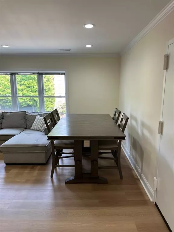 Boston, MA 02135,164 Newton St #4