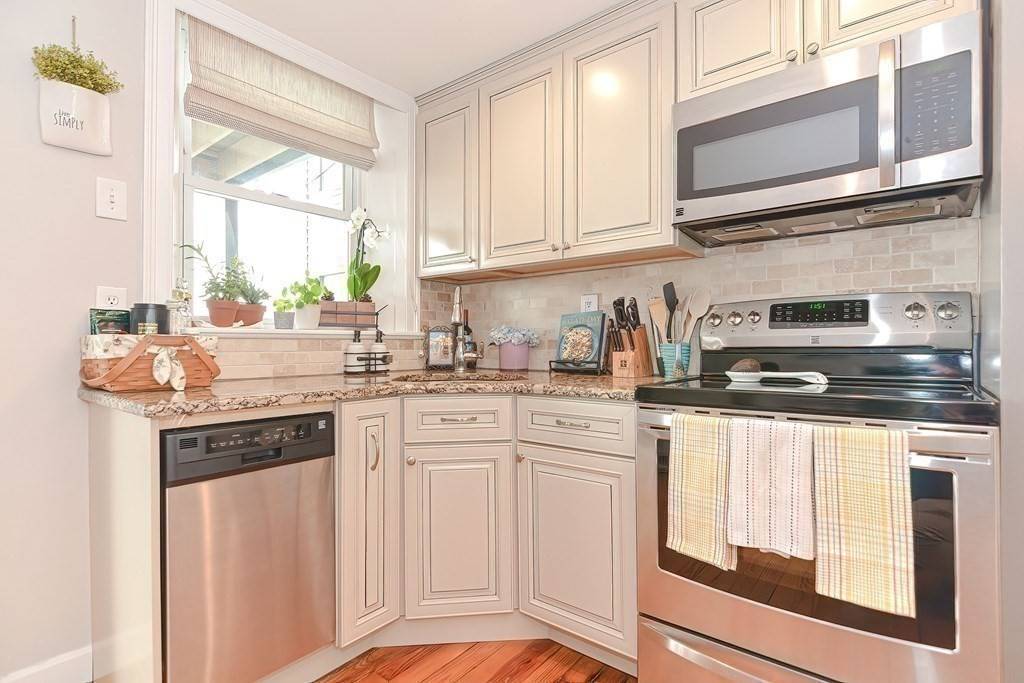 Boston, MA 02128,205 Webster #1