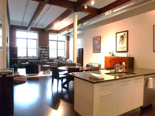 Boston, MA 02127,154 W 2nd St #215