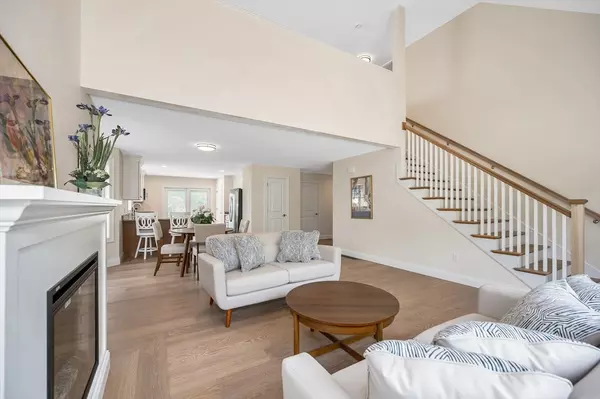 Dracut, MA 01826,3 Louis Farm Road #3