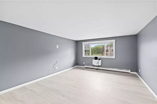 Bridgewater, MA 02324,180 Main St #C69