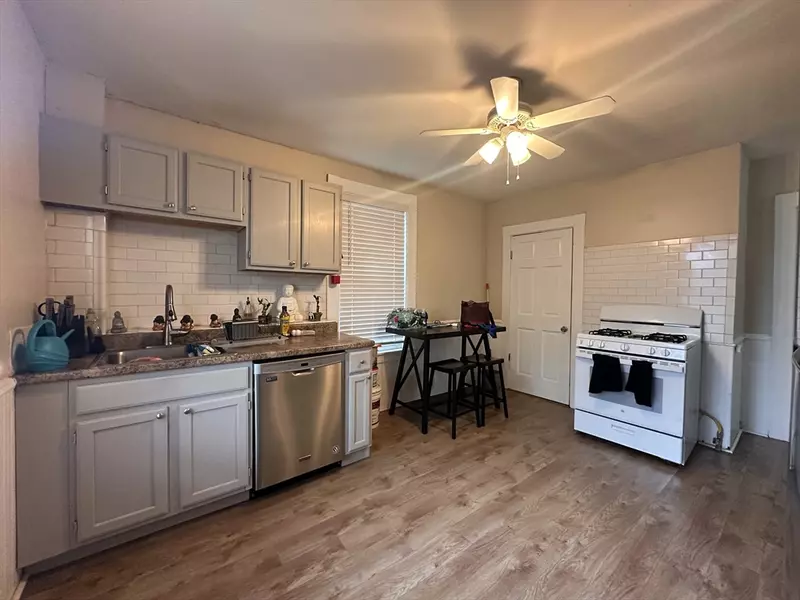 144 North St. #1, Salem, MA 01970