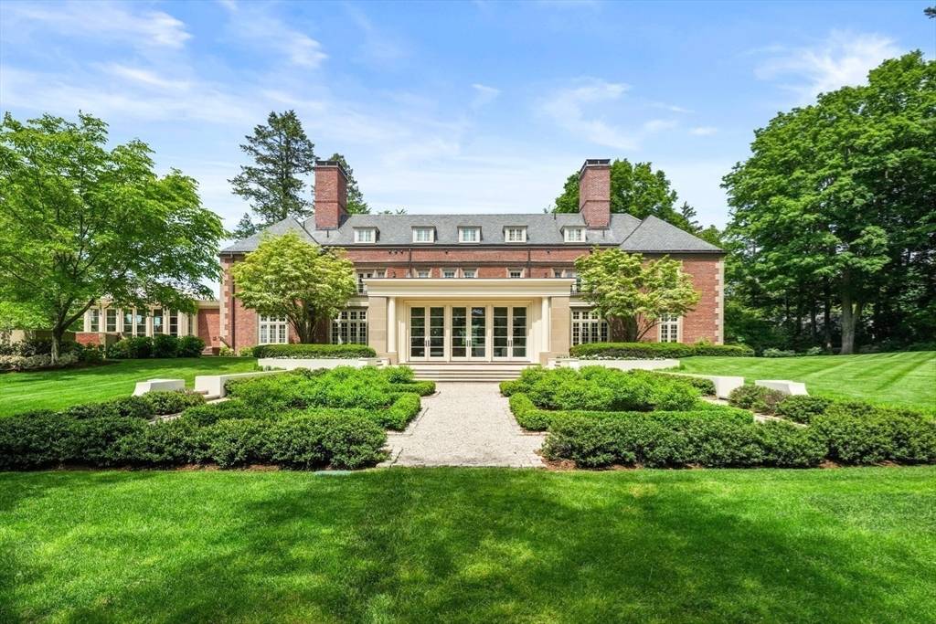 Brookline, MA 02467,1014 Boylston St