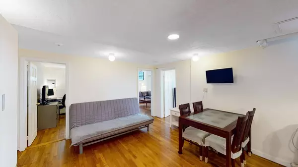 Boston, MA 02215,137 Peterborough #32
