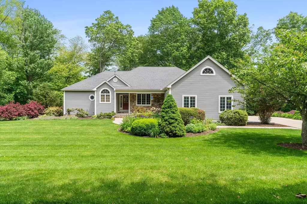 Seekonk, MA 02771,207 Lake Street