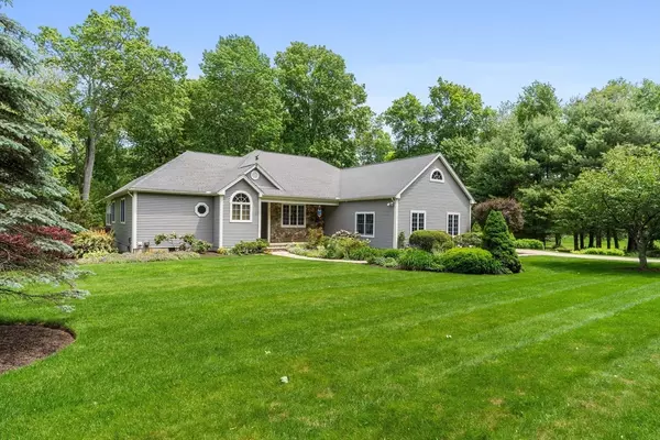 Seekonk, MA 02771,207 Lake Street