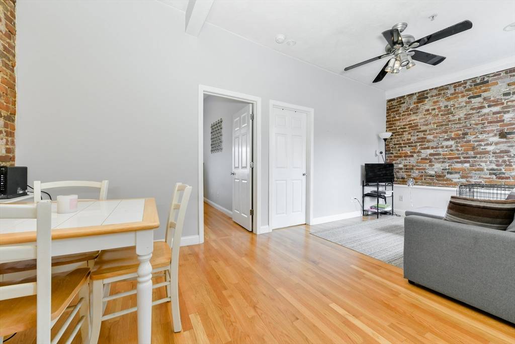 Boston, MA 02128,158 Cottage ##4R