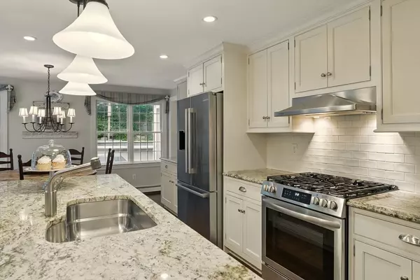 Hopkinton, MA 01748,5 Coburn Rd