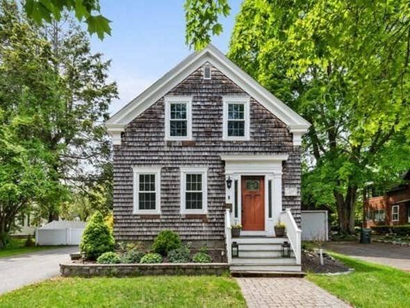 11 Ash St, Danvers, MA 01923