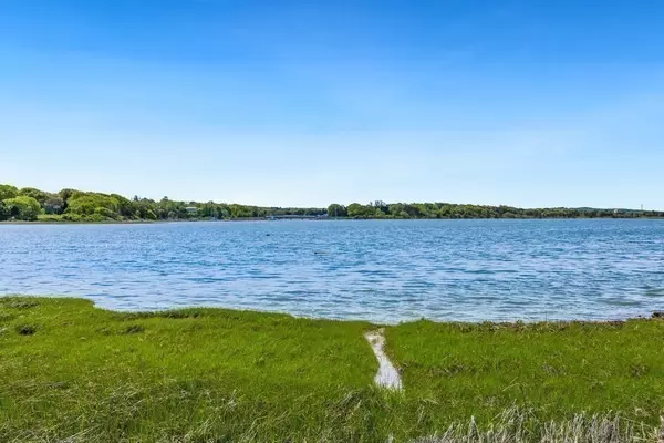 Falmouth, MA 02540,124 Associates Road
