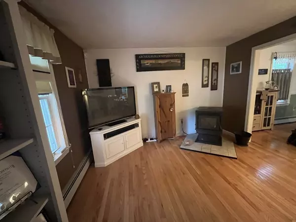 Northbridge, MA 01588,60 Woodside Drive