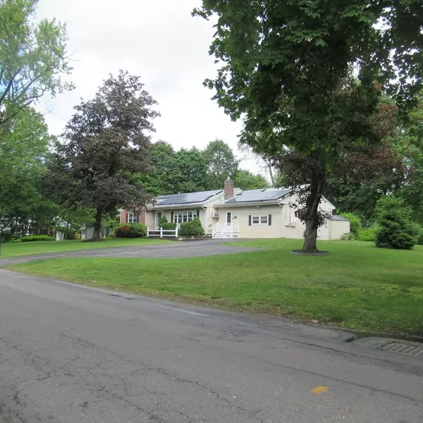 Dracut, MA 01826,82 Fox Ave