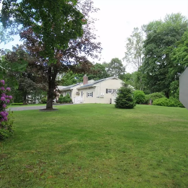 Dracut, MA 01826,82 Fox Ave