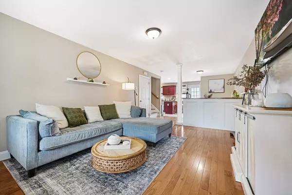 Fall River, MA 02721,40 Winchester Ln #10