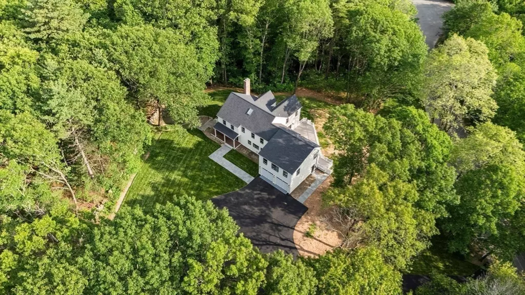 Dover, MA 02030,14 Ruel Dr