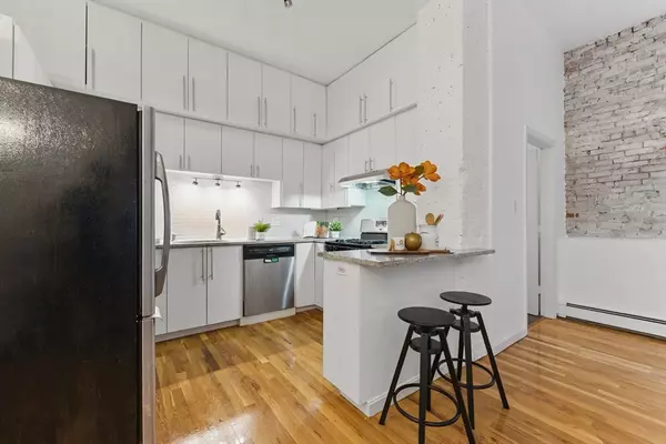 Cambridge, MA 02140,69 Harvey St #1