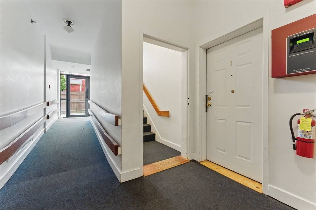 Cambridge, MA 02140,69 Harvey St #1