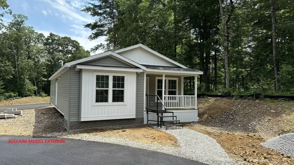 6 Berry Farms Road #64, Sturbridge, MA 01566