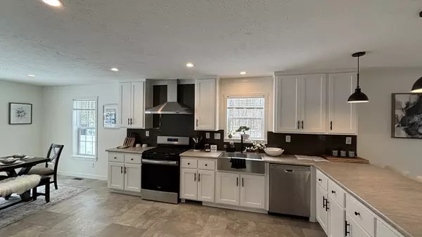 Sturbridge, MA 01566,6 Berry Farms Road #6