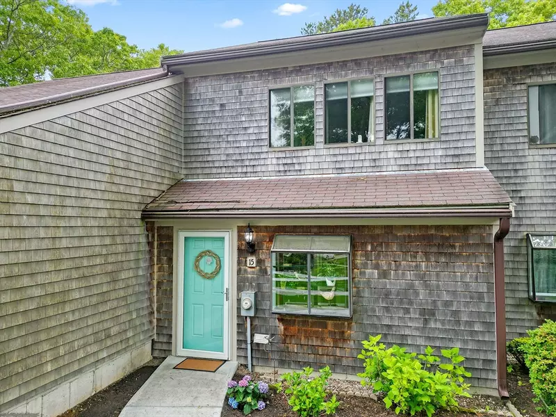 15 Roundhouse Road #15, Bourne, MA 02532