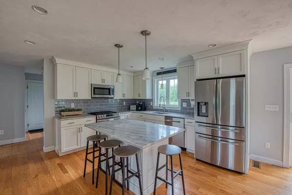 Middleboro, MA 02346,31 Pocksha Dr