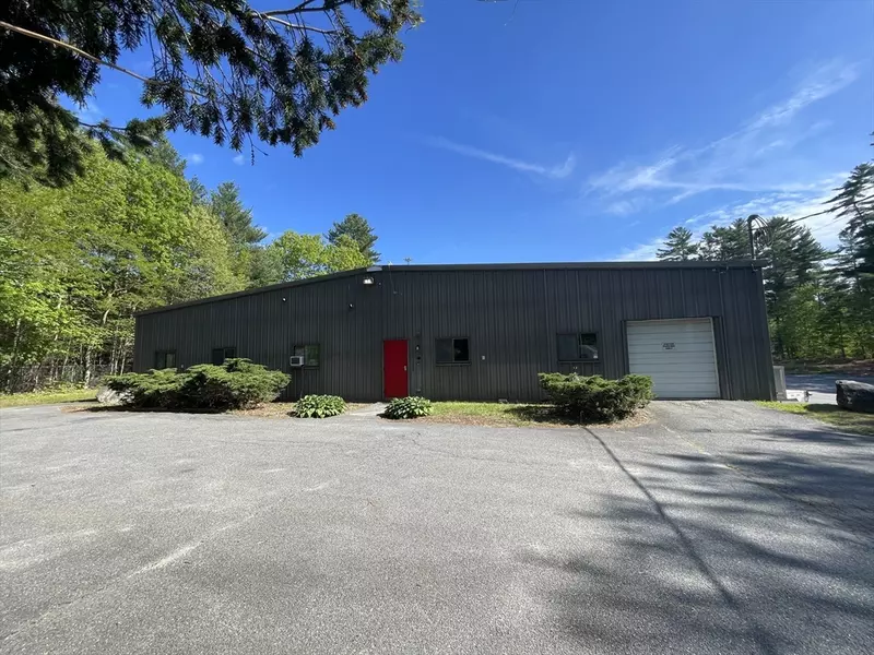 170 Middleboro Rd, Freetown, MA 02717