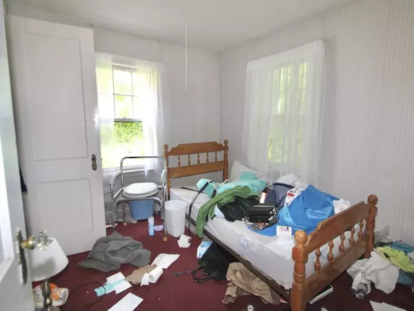 Holden, MA 01520,554 Wachusett St