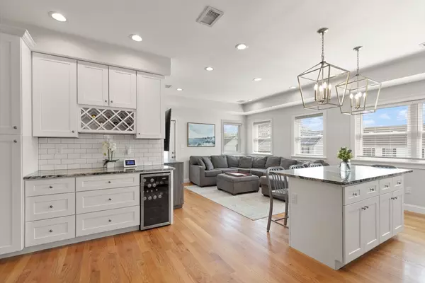 Boston, MA 02131,60 Starbird Ave #2