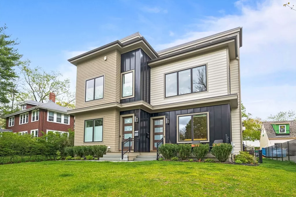 Newton, MA 02458,26 Salisbury Rd #26