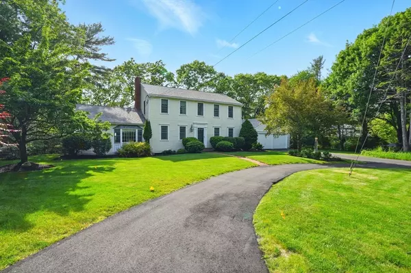 Duxbury, MA 02332,108 Island Creek Rd
